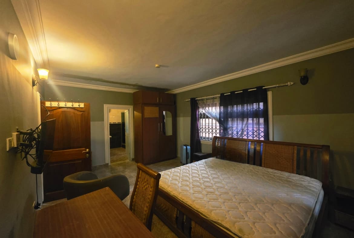 5 Bedroom House with a boys quarters and garage for sale at Spintex