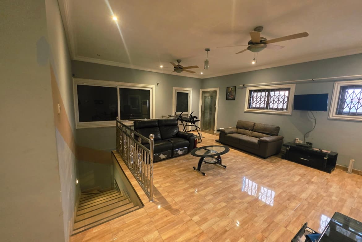 5 Bedroom House with a boys quarters and garage for sale at Spintex