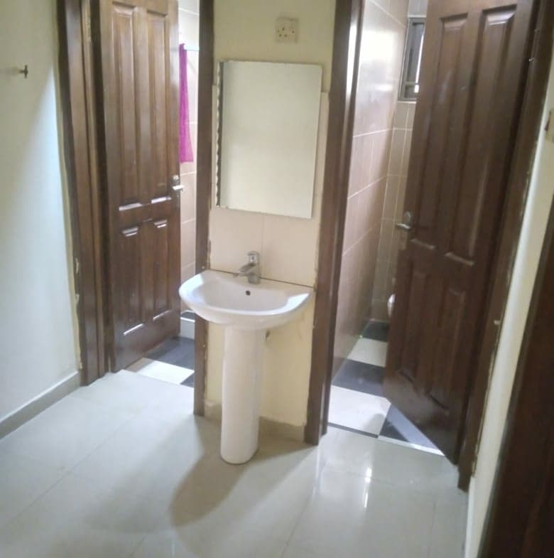 Deluxe 3 bedroom house at Devtraco Courts – Community 25, Tema