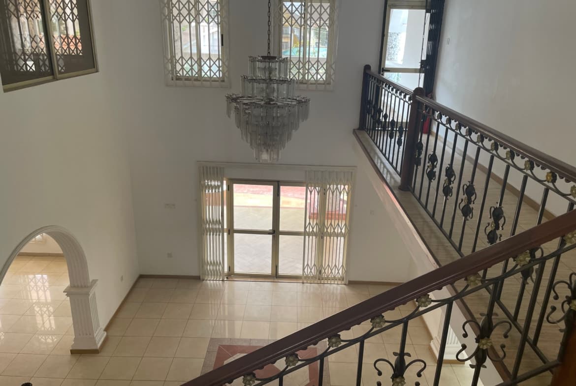 Luxury 5-Bedroom Villa in Trasacco Estate