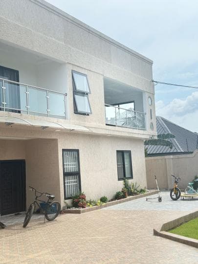 4-Bedroom House for Sale in Nsawam Road